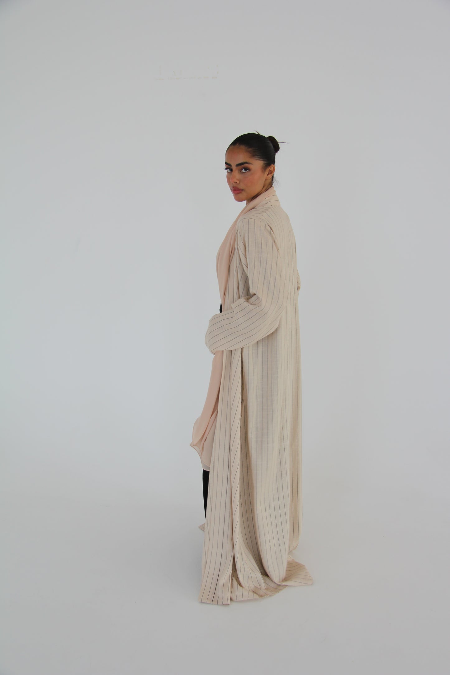 Tailored Linen Beige Abaya