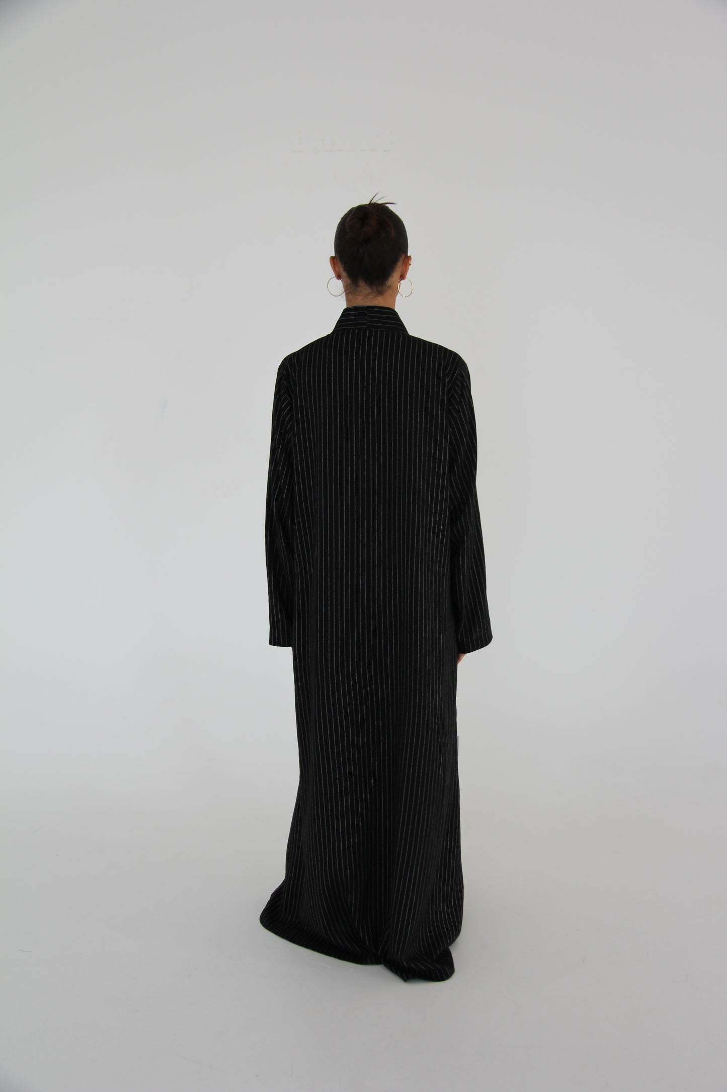 Tailored Linen Black Abaya